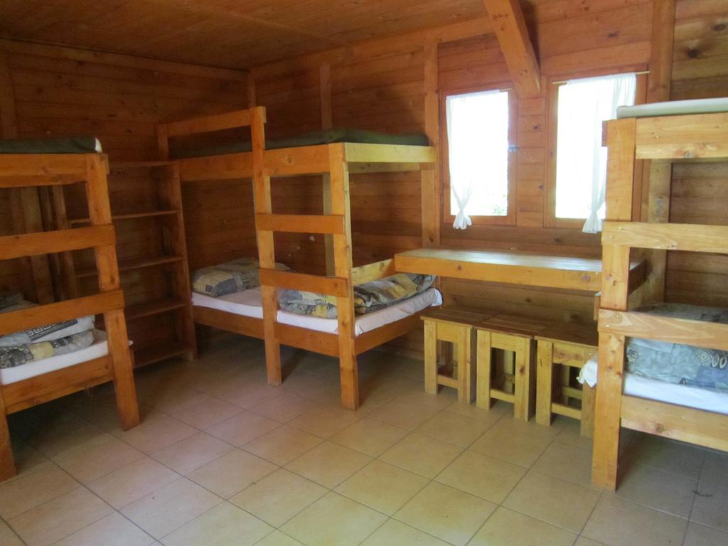 Hotel Sóstói Lovaskemping és Turistaház Nyíregyháza Camera foto