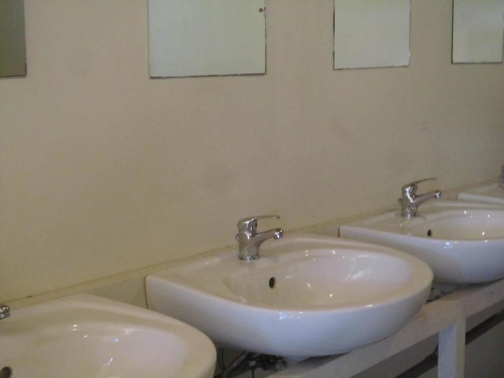 Hotel Sóstói Lovaskemping és Turistaház Nyíregyháza Camera foto