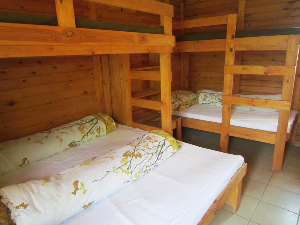 Hotel Sóstói Lovaskemping és Turistaház Nyíregyháza Camera foto